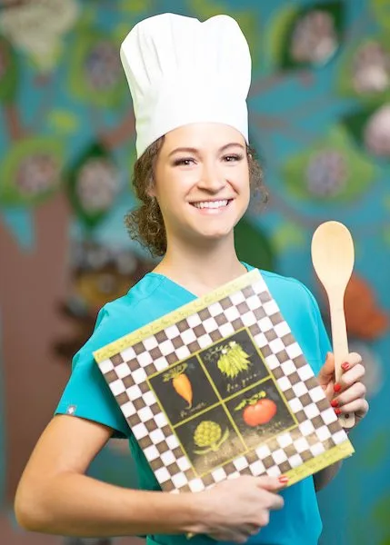 kierra dressed as a chef